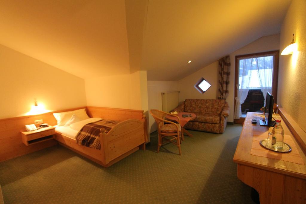 Reikartz Hotel Bergpanorama Пфронтен Екстериор снимка