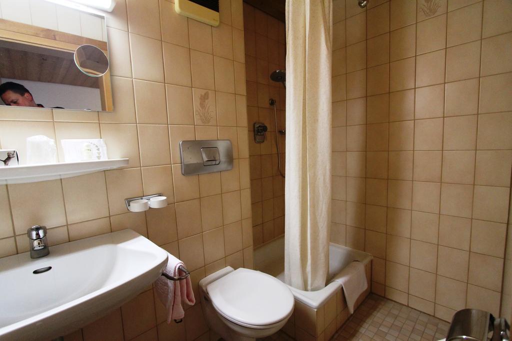 Reikartz Hotel Bergpanorama Пфронтен Екстериор снимка