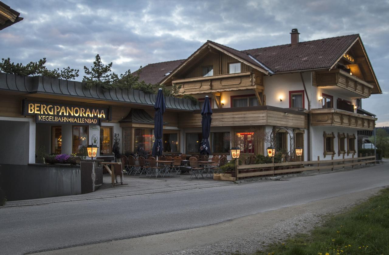 Reikartz Hotel Bergpanorama Пфронтен Екстериор снимка