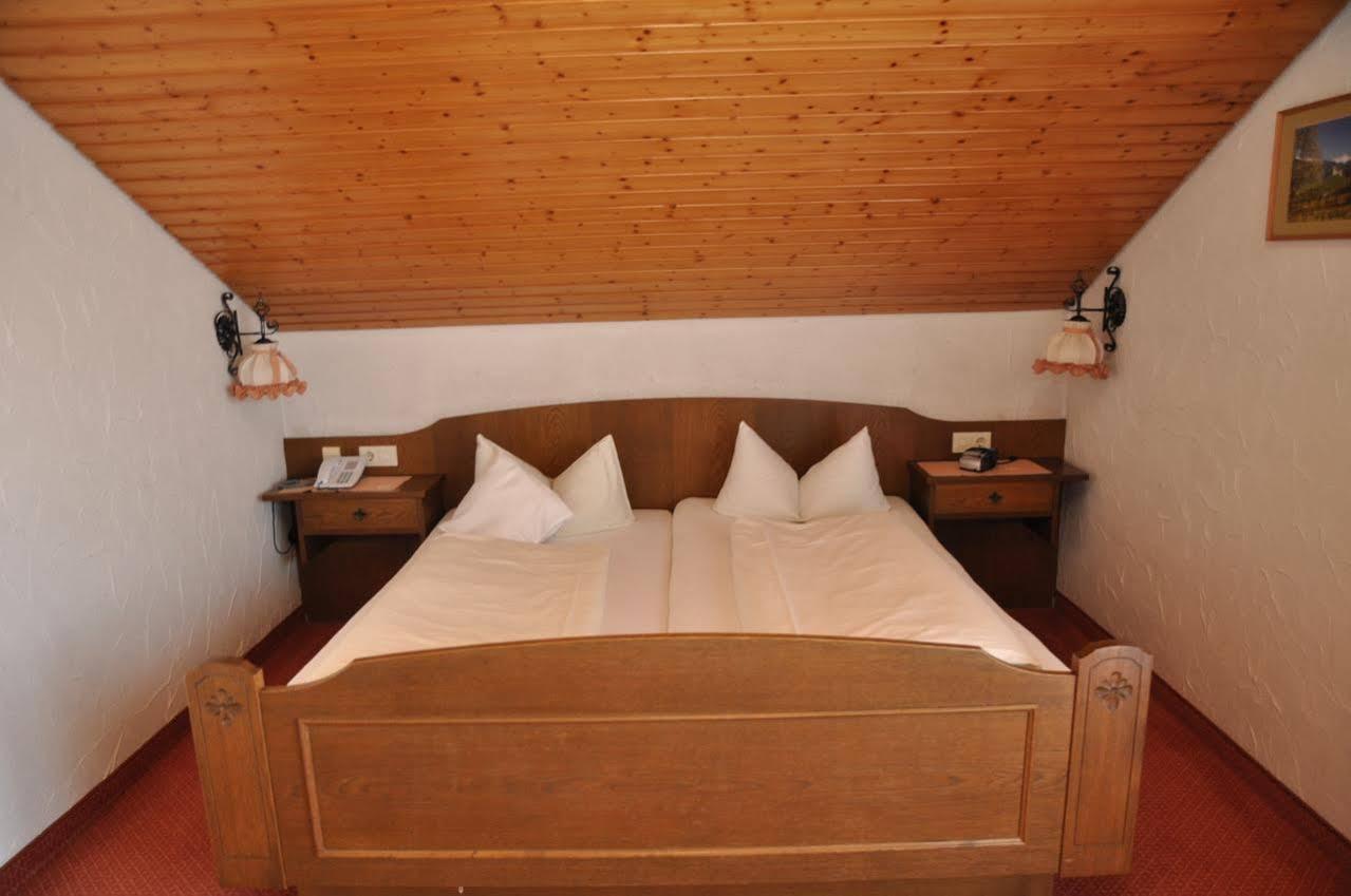 Reikartz Hotel Bergpanorama Пфронтен Екстериор снимка